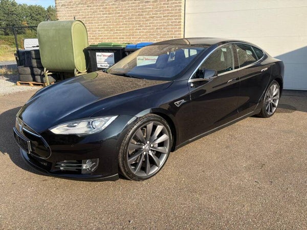 Tesla model S 85D free supercharge 2 jaar garantie