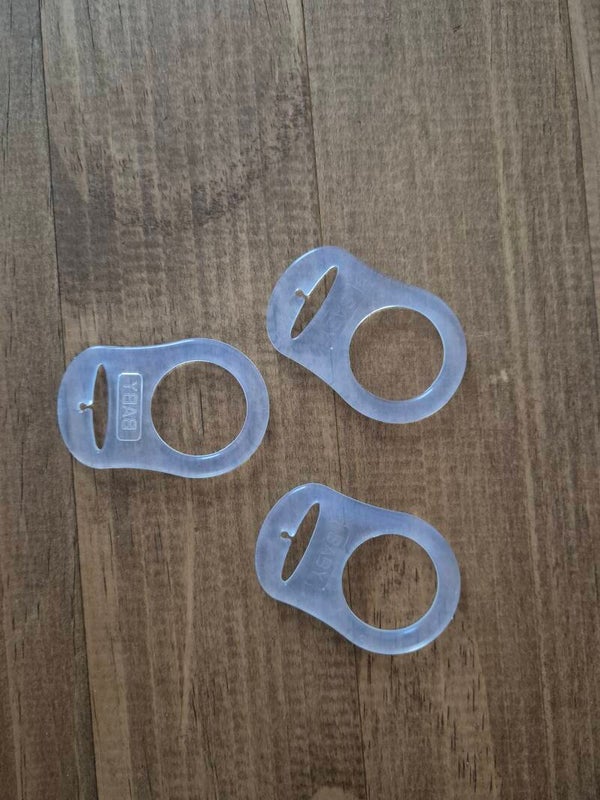Adaptateur tétine