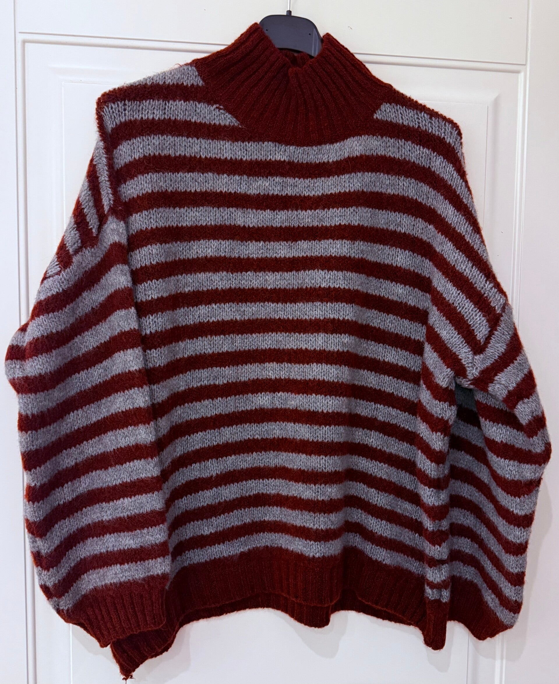 maglione collo alto a righe