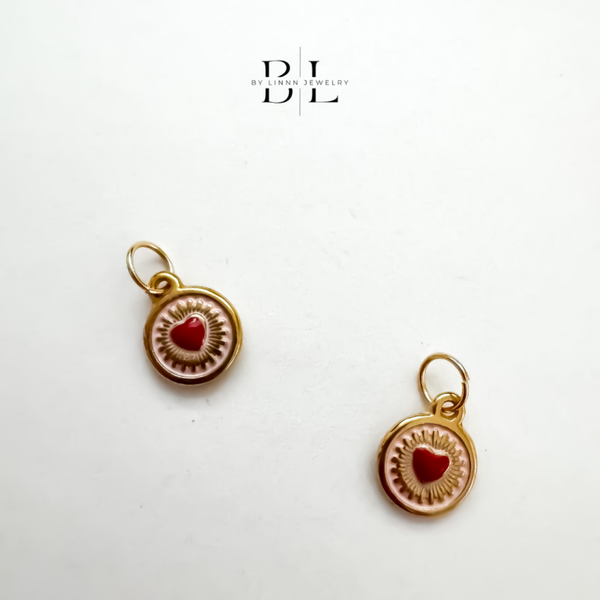 Round heart bedel