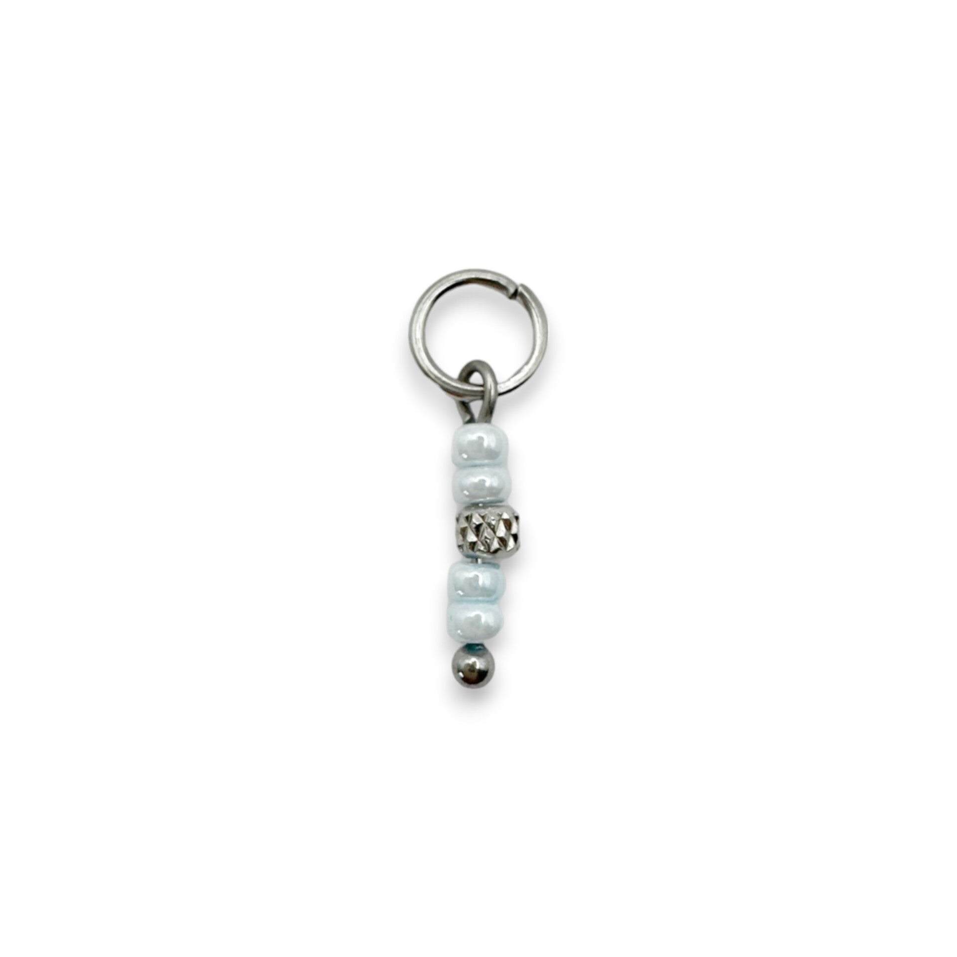 DYO blue pearly beads bedel