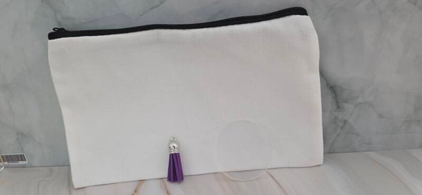 Pochettes avec porte clefs et pompoms