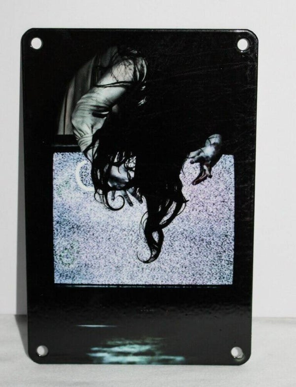 Metal Art Print The Ring - Horror - Zobie Exclusive