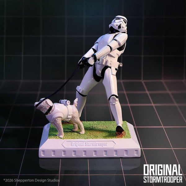 Original Stormtrooper 'Man's Best Friend' Beeld - Hond - Star Wars - Shepperton Design Studios - Nemesis Now