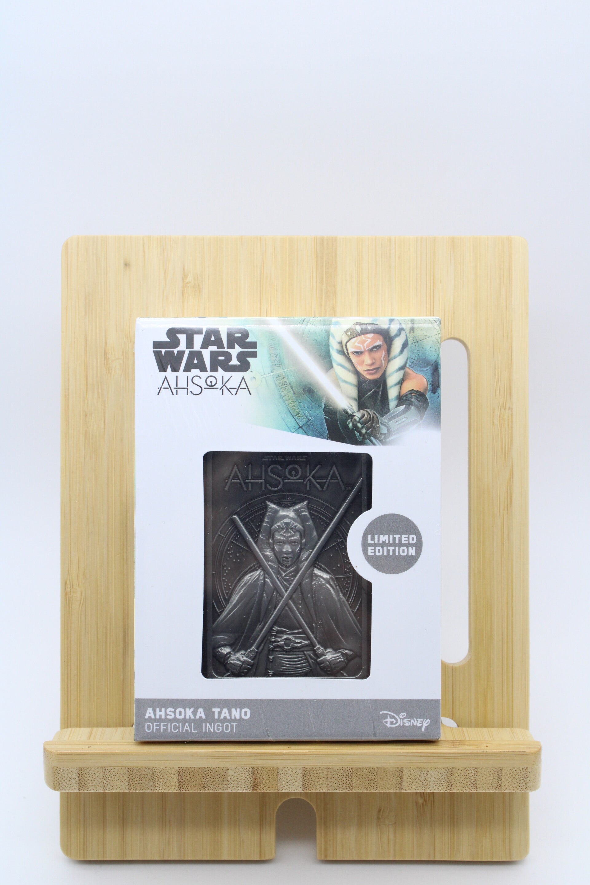 Ahsoka Tano Official Ingot Embossed Metal - Limited Edition - Star Wars