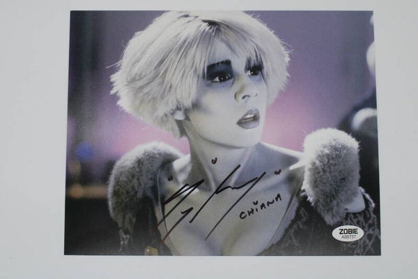 Autograph Gigi Edgley - Chiana - Farscape - Signed Photo 8" x 10" - with COA