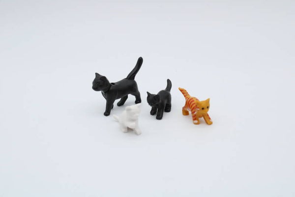 Lot with 4 Playmobil Cats / Kittens
