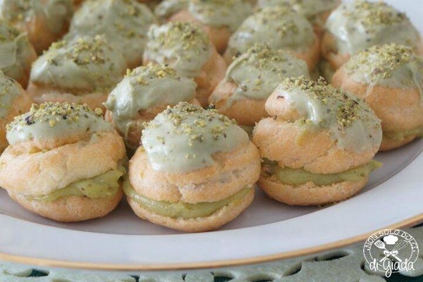 BIGNE' AL PISTACCHIO