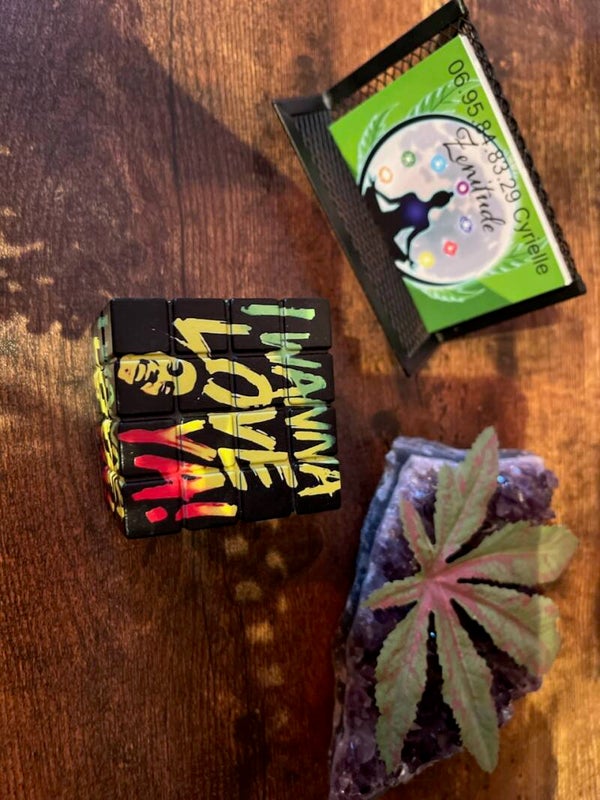 Grinder cube