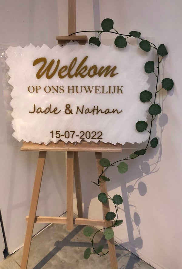 TE HUUR  :   SLINGER -KEUZE UIT :   EUCALYPTUSBLAADJES - KLIMOP