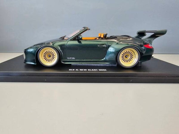 GT Spirit 1/18 Porsche 911 (997) Old & New Tokyo Auto Salon – Green – GT548