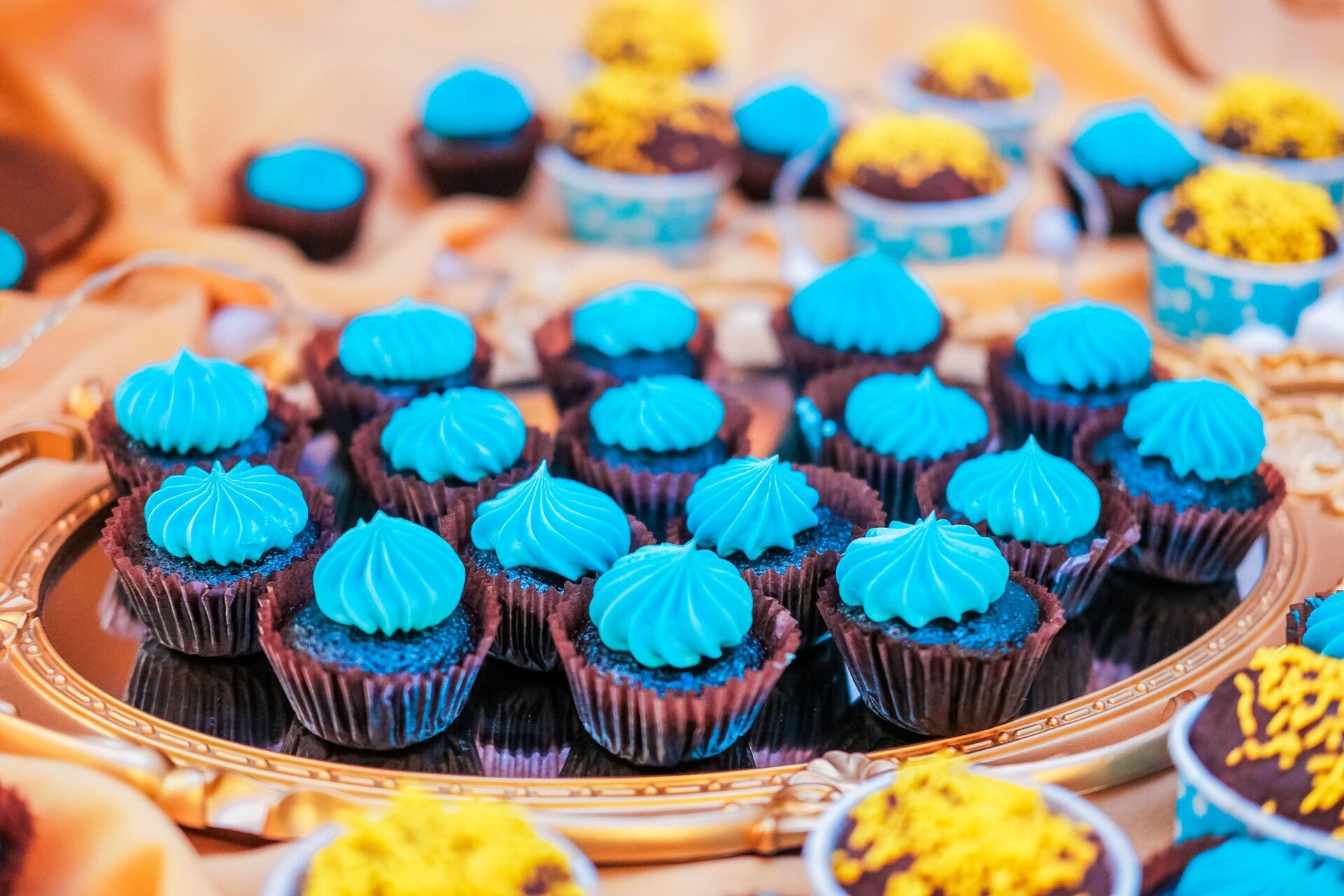 Order 10 cupcakes, pay only 7