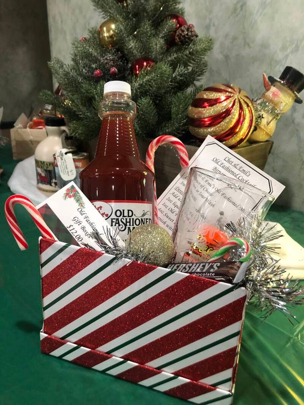 Old Fashioned Gift Box - Maple