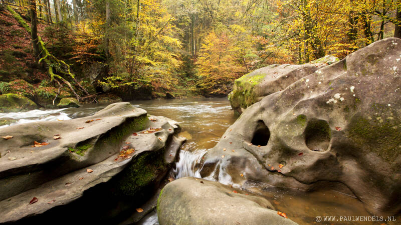 IMG_2206kopie-eifel_Wasserflle_teufelsschlucht_Schiessentmpel_Mullerthal_duitsland_luxemburg_natuurfoto_landschap_Naturfoto_landschaft_fallen_Wald_Natur_.jpg