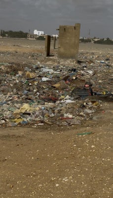 latrine-avec-detrituts-standard.jpg