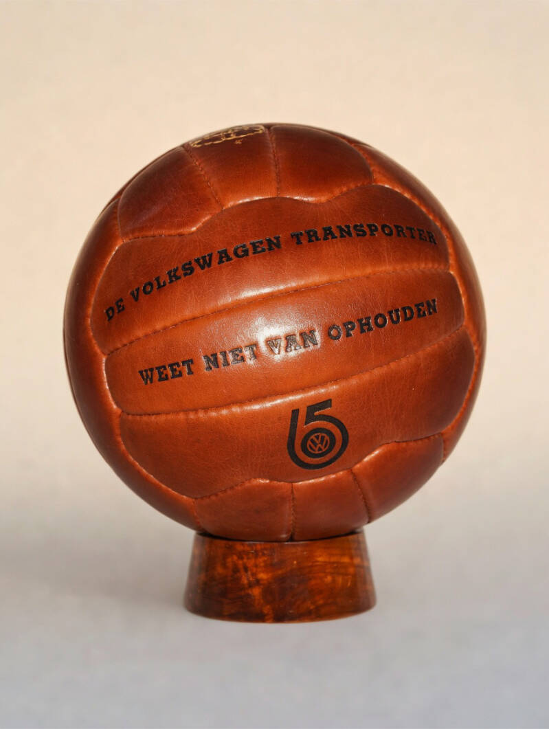 og-ball-retro-5-standard-0c953o.jpg