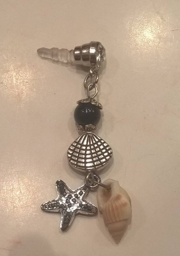 Sieraad voor mobiel etc. met zwarte toermalijn.