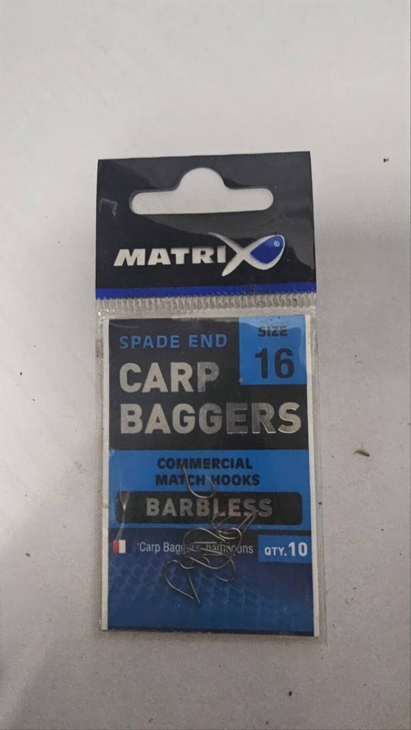 Matrix spade end Carp baggers commercial match hooks.. (Barbless)