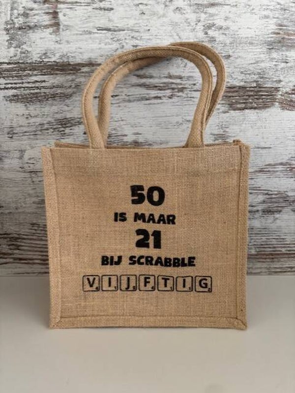 tasje 50 is maar 21....