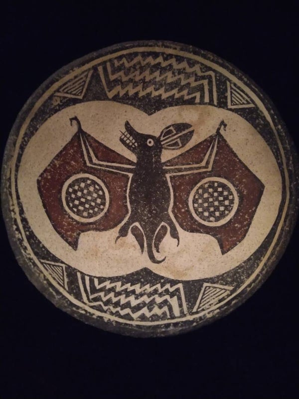 Anasazi Mimbres Polychrome Bat Bowl
