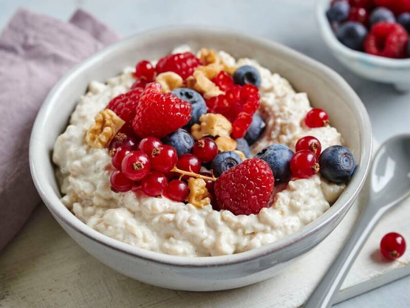 Porridge mit Beeren
