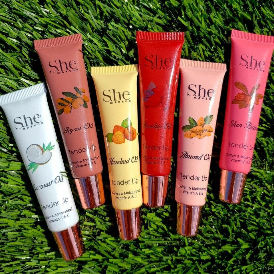 SHE TENDER lip oil