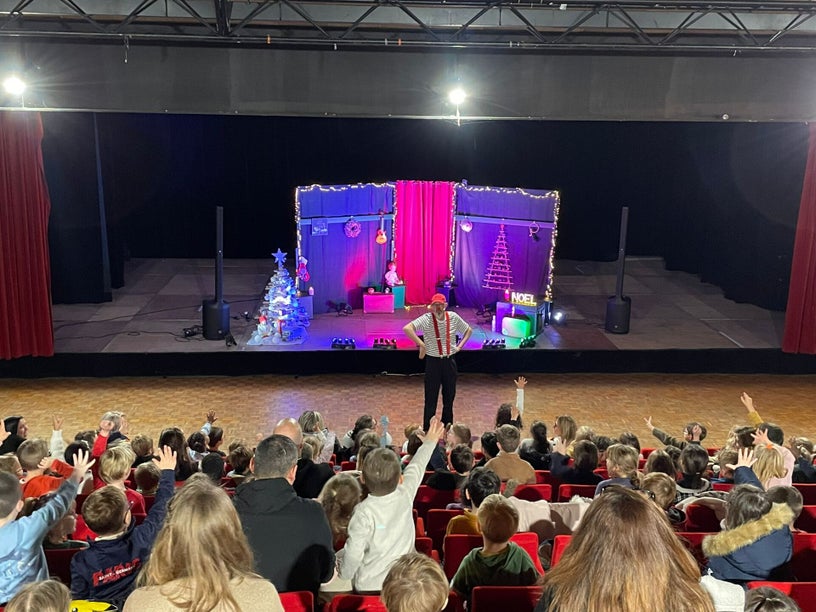 Spectacle de Noël pour enfants avec Sirouy