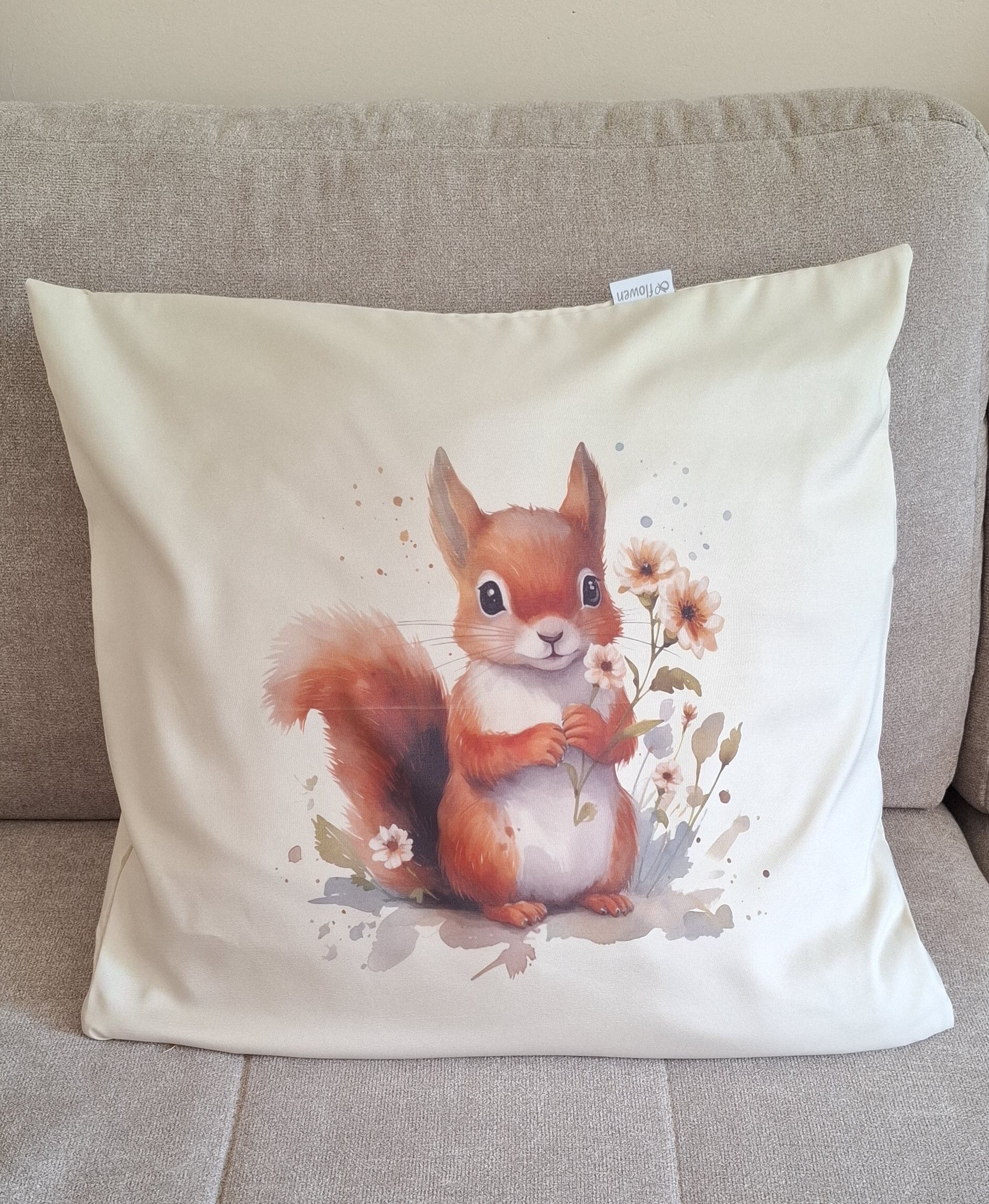 Polsterüberzug "Eichhörnchen im Frühling"