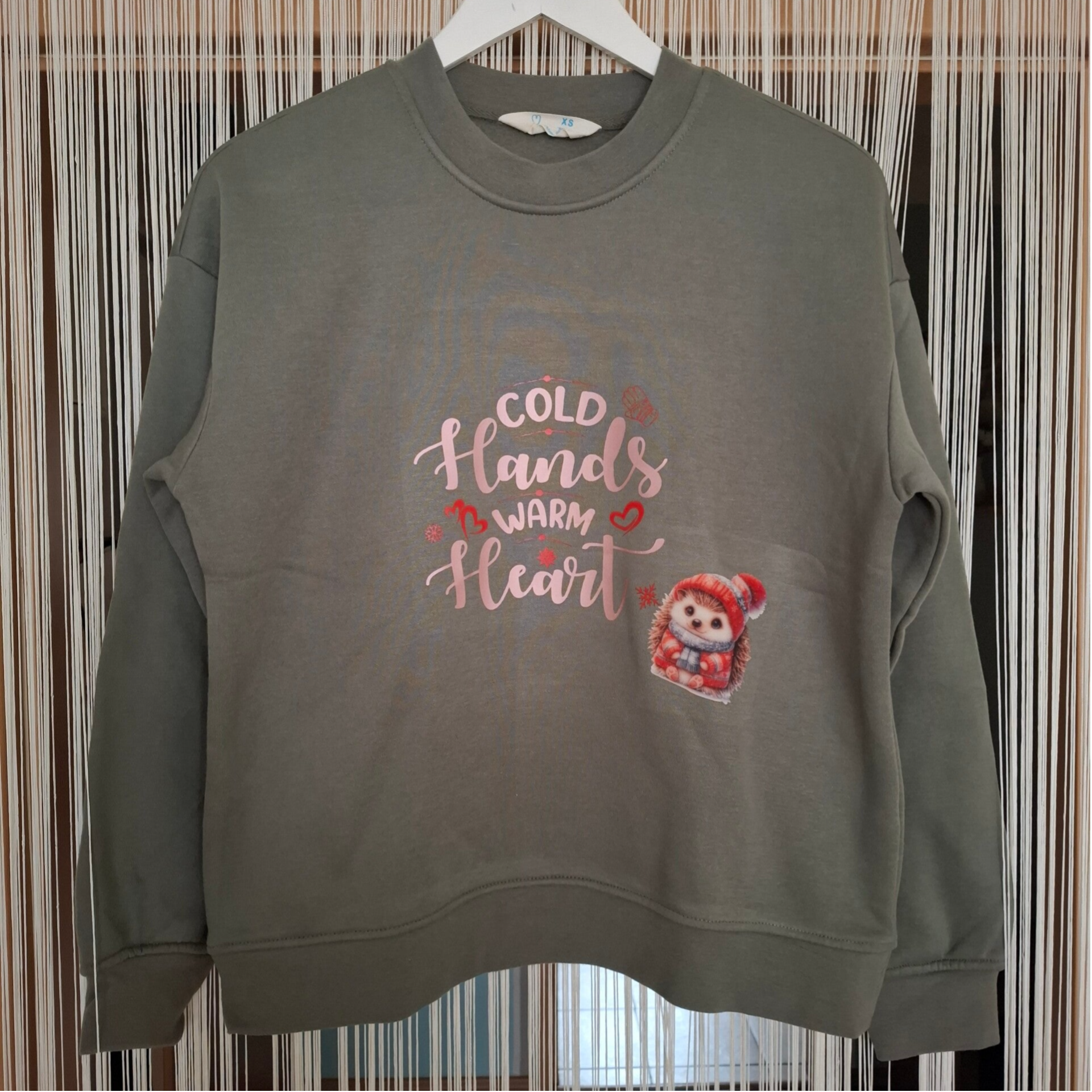 Sweater "Cold Hands - Warm Heart"