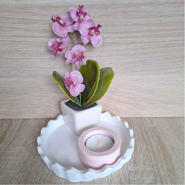 Teller mit Zackenrand groß