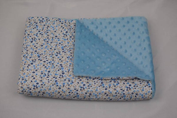 Couverture petites fleurs bleues