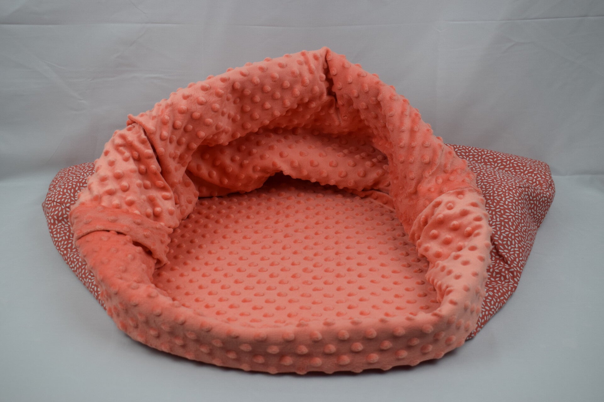 Pochette à poser feuillage corail