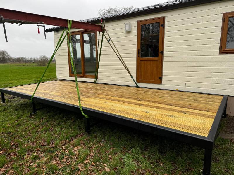 Het plaatsen van de veranda