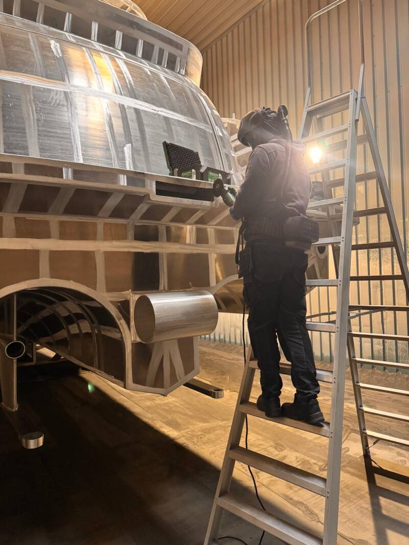 Aluminium schade herstel op locatie Zwartsluis