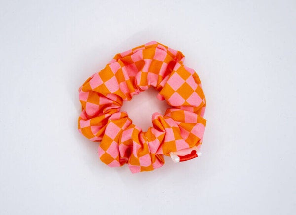 Colori Ribelle: scrunchie roze/ oranje blok