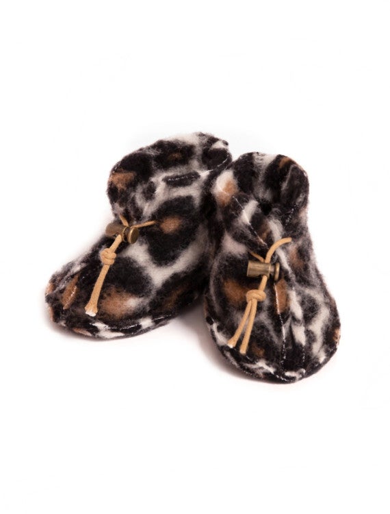 Alwero: wollen babyslofjes leopard