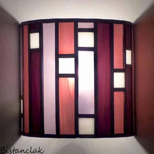 Applique vitrail demi-cylindre rose, violet, pourpre