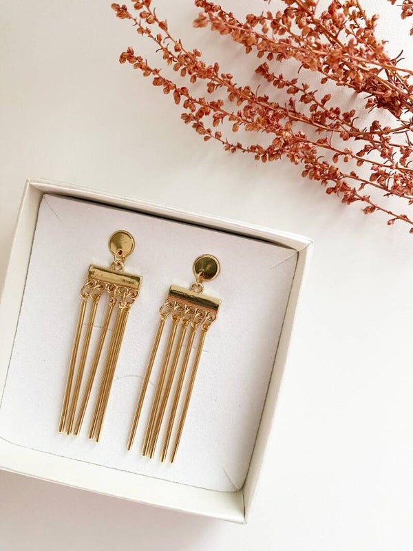 Ava | hangers | gold