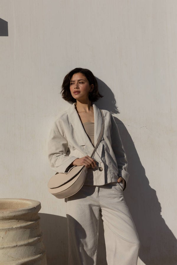 Soma half moon stone handtas Monk & Anna