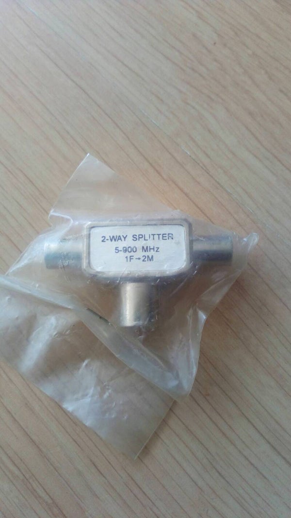 Splitter 2 way tv splitter 5-900 mhz (NIEUW)