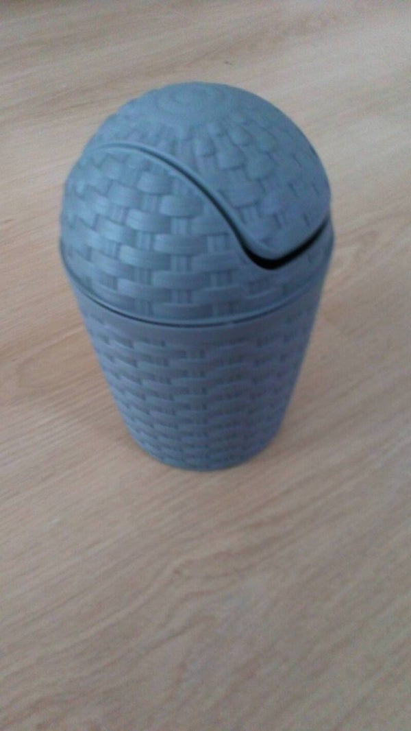 Tafel afvalemmer klein gevlochten Plast1 1,2 l