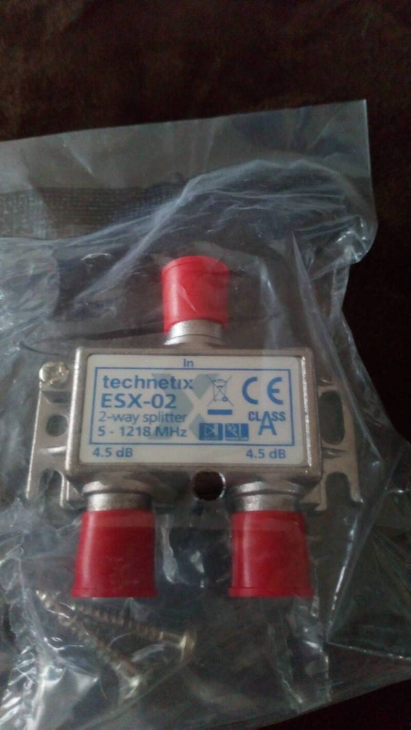 Splitter Technetix ESX-02 2 way (NIEUW)