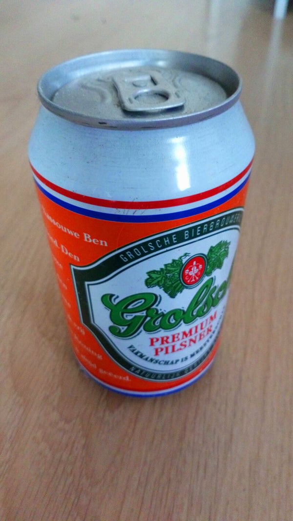 Blikje bier van Grolsch met de tekst van het Wilhelmus (VOL)