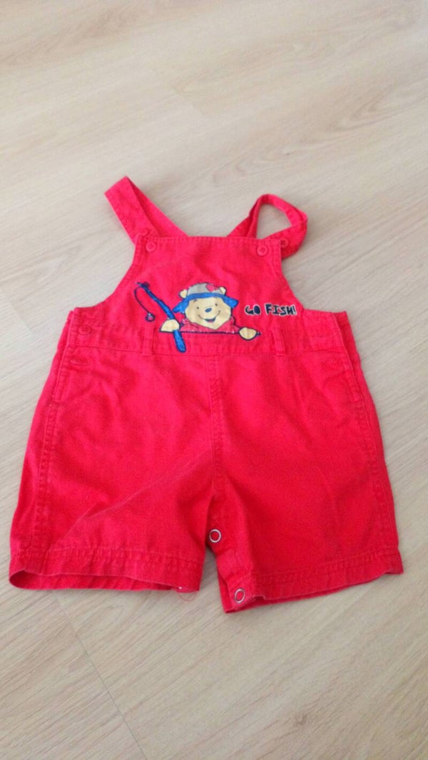 Tuinbroek Winnie de Pooh 74/80