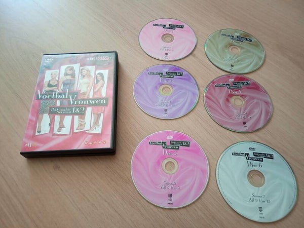6DVD voetbal vrouwen het complete seizioen 1&2