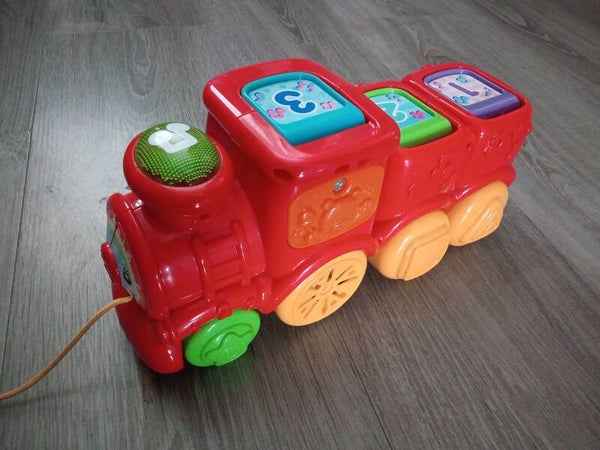Vtech kiekeboe dierentrein