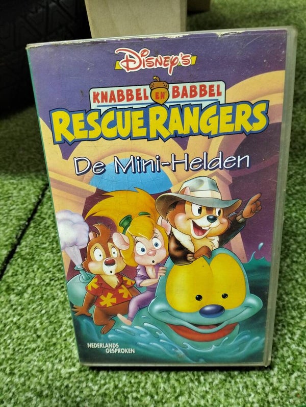 VHS videoband Knabbel en Babbel  Rescue rangers - De mini-helden