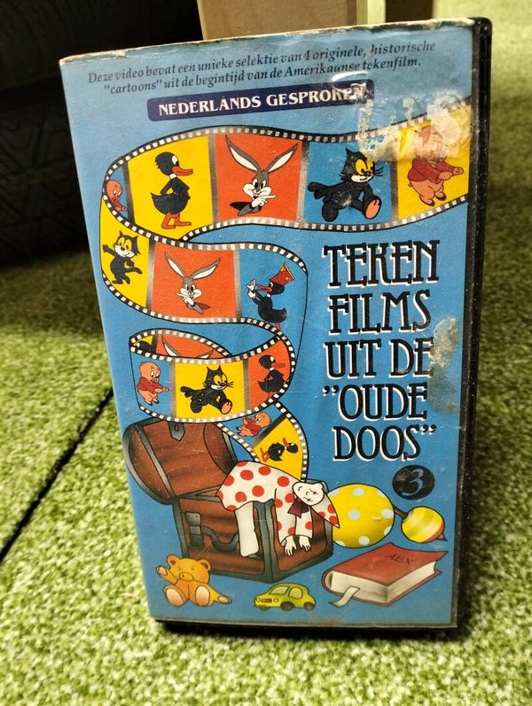 VHS videoband tekenfilms uit de oude doos