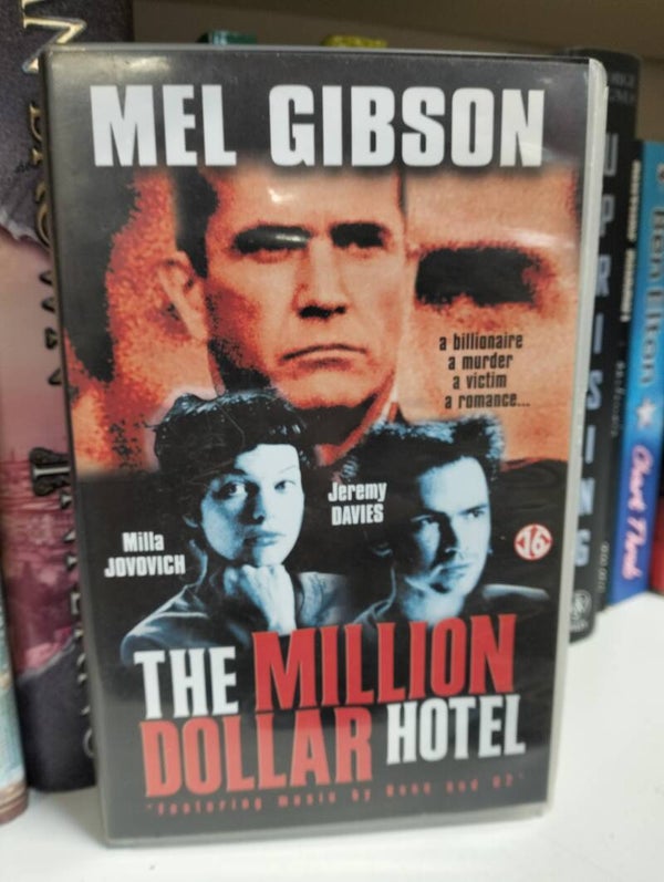 VHS videoband The million dollar hotel