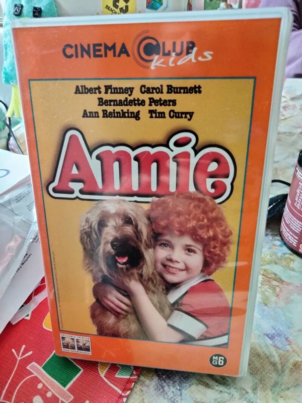 VHS videoband Annie